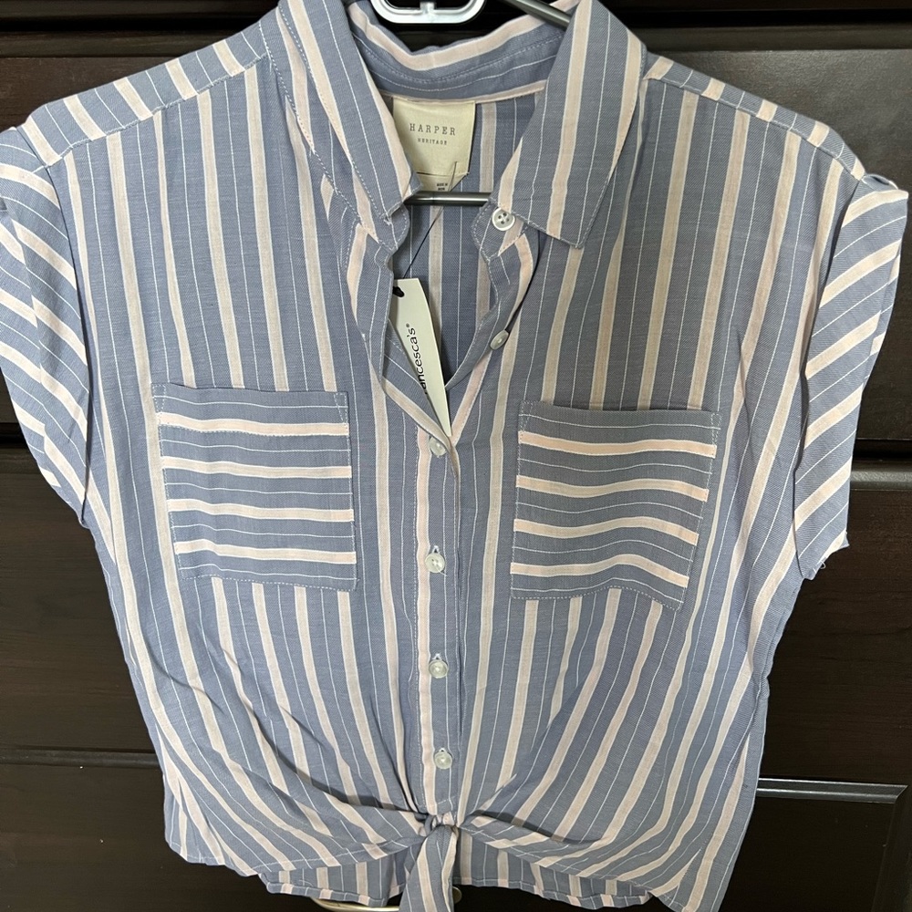 NEW Francesca’s top XS